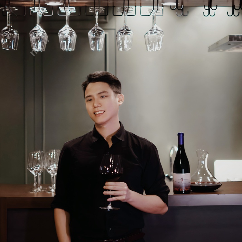 Kwok, Scholarship recipient