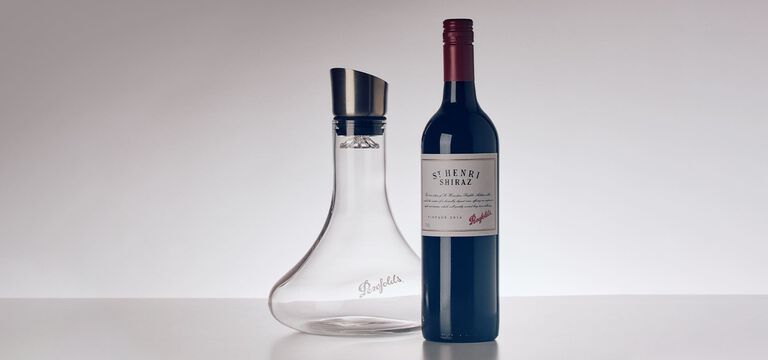 St Henri and Decanter Gift Set